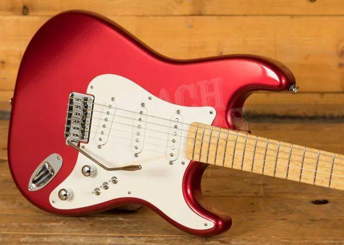 再现恐怖海峡吉他大师markknopfler使用过的schecter吉他