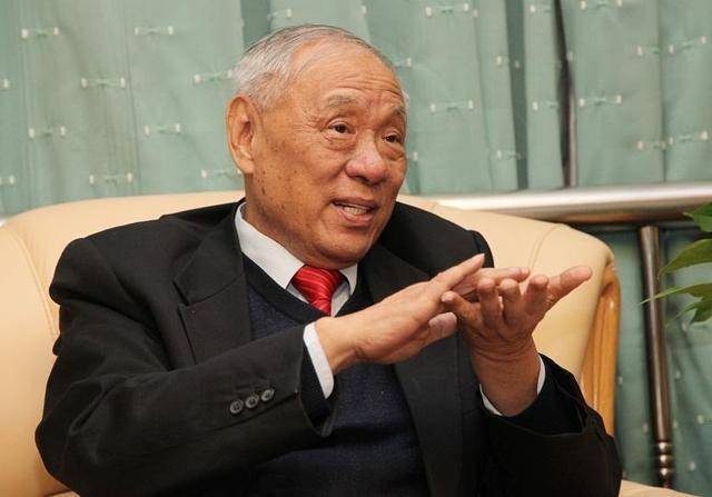 王小谟下定决心,一定要造出中国自己的预警机,要争气.