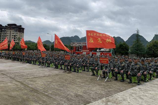 民兵应急队伍在促进全市经济发展,维护社会稳定,完成急难险重任务等