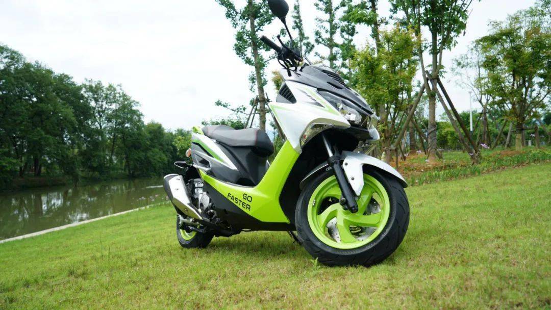 可省购置税的金城草蜢150亮相黄山