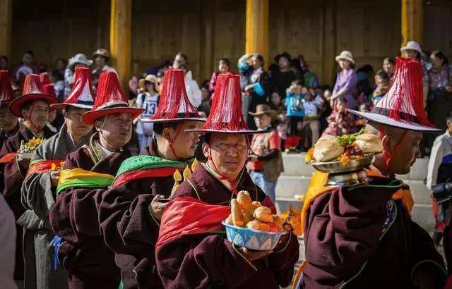 青海同仁六月会丰富多彩神奇的民俗文化活动摄影不言