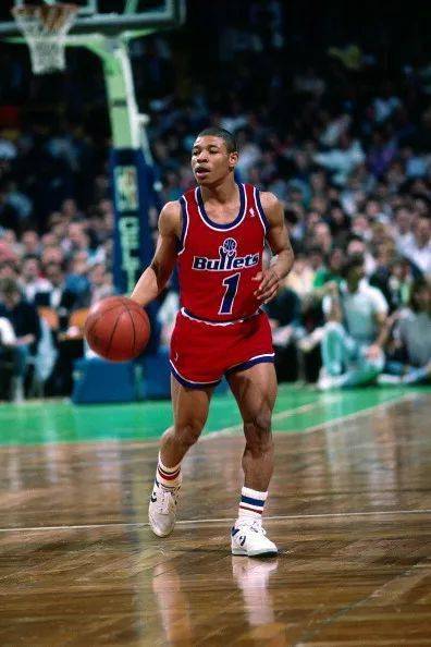 【涨知识】nba历史最高球员和最矮球员当过队友?_波尔