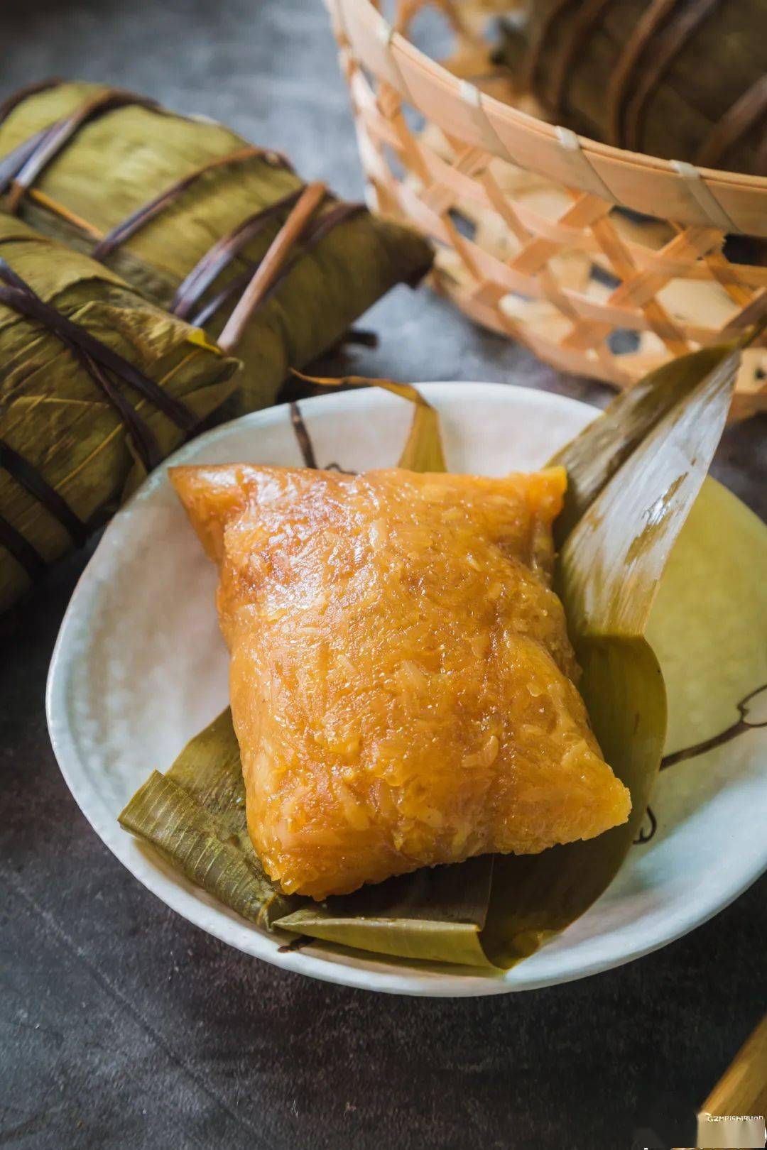 卖了20多年的手工台山粽,上过电视,竟然开在士多店里!