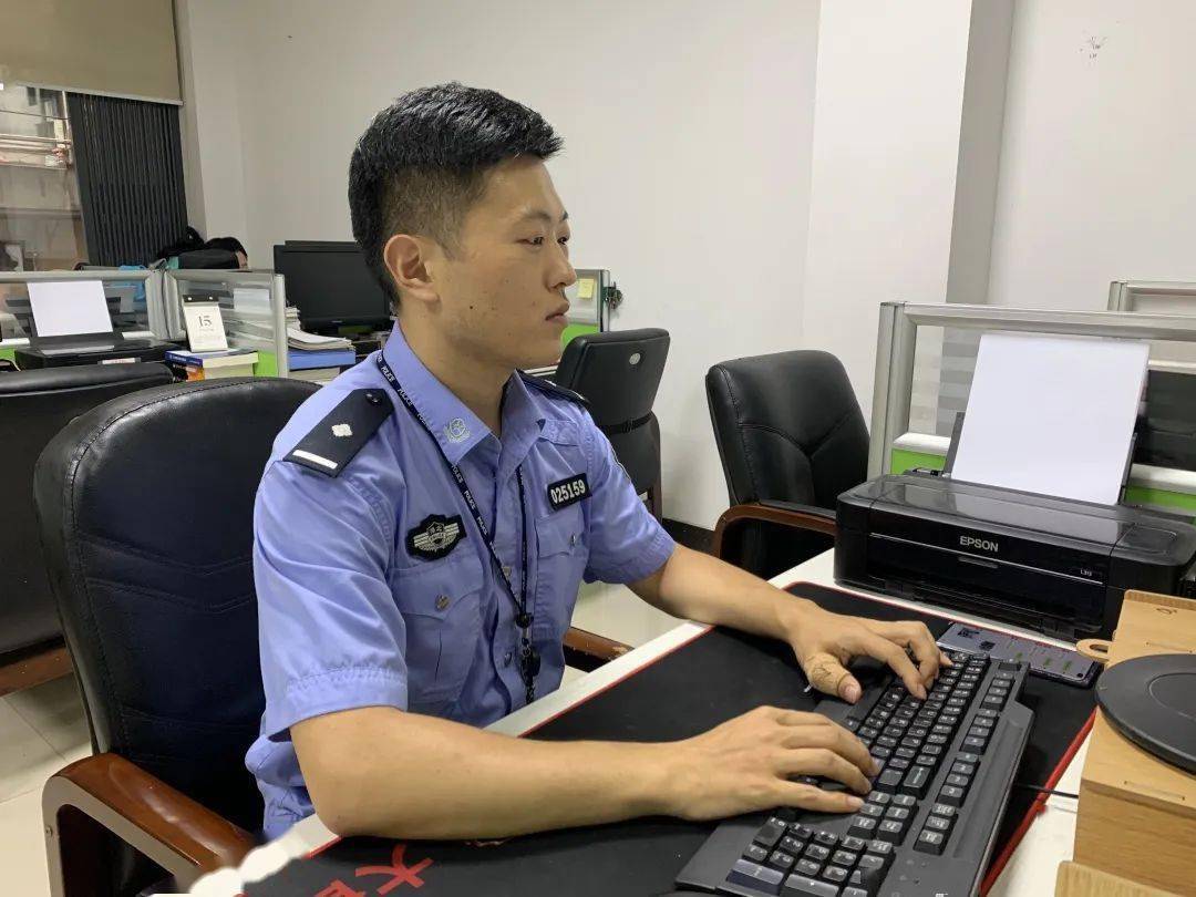 犯罪嫌疑人,  6月19日中午, 武汉市江岸区刑警尹强 累倒在派出所门前