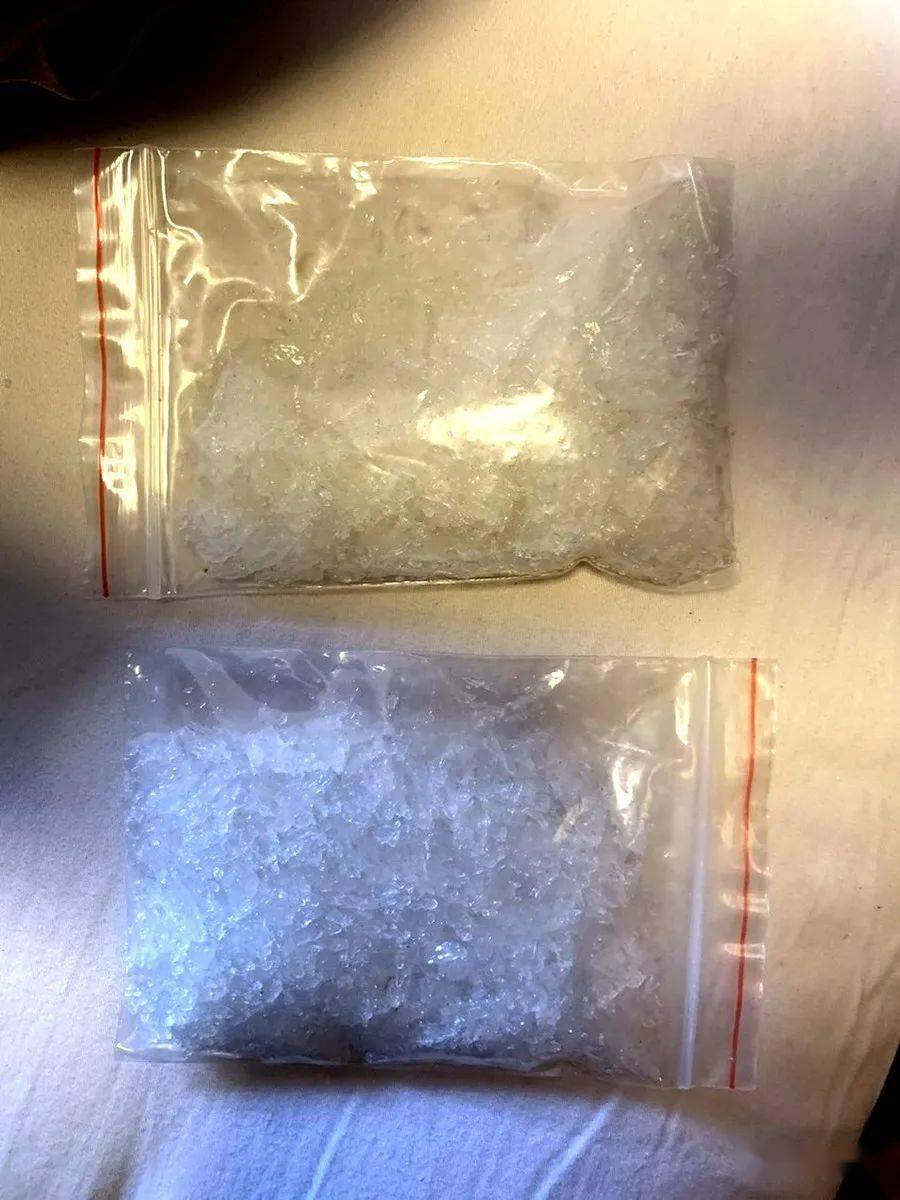 于5月26日在成都市金堂县抓获涉嫌贩卖冰毒的犯罪嫌疑人肖某,黄某