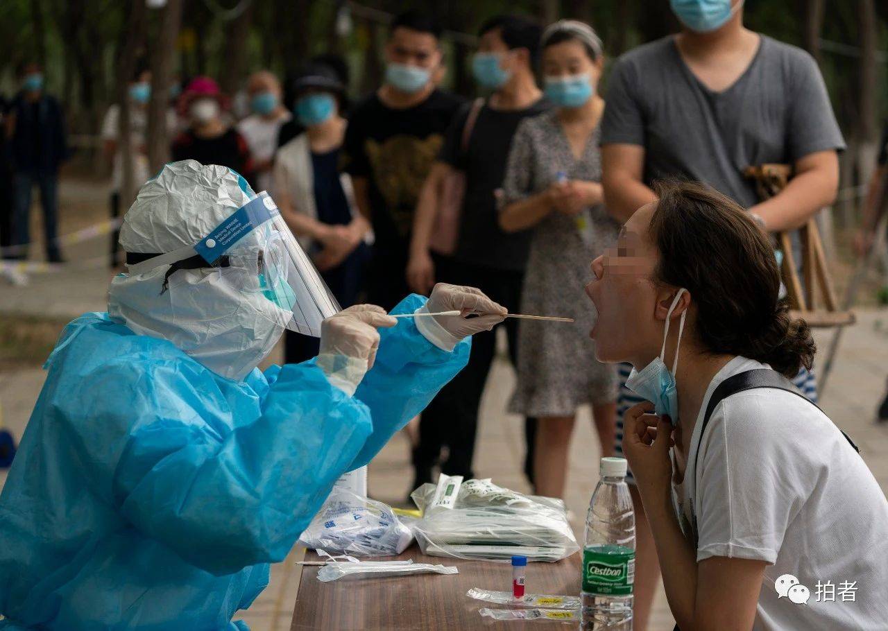 多圖直擊疫情高風險地區|核酸採樣點醫務工作者的日與夜