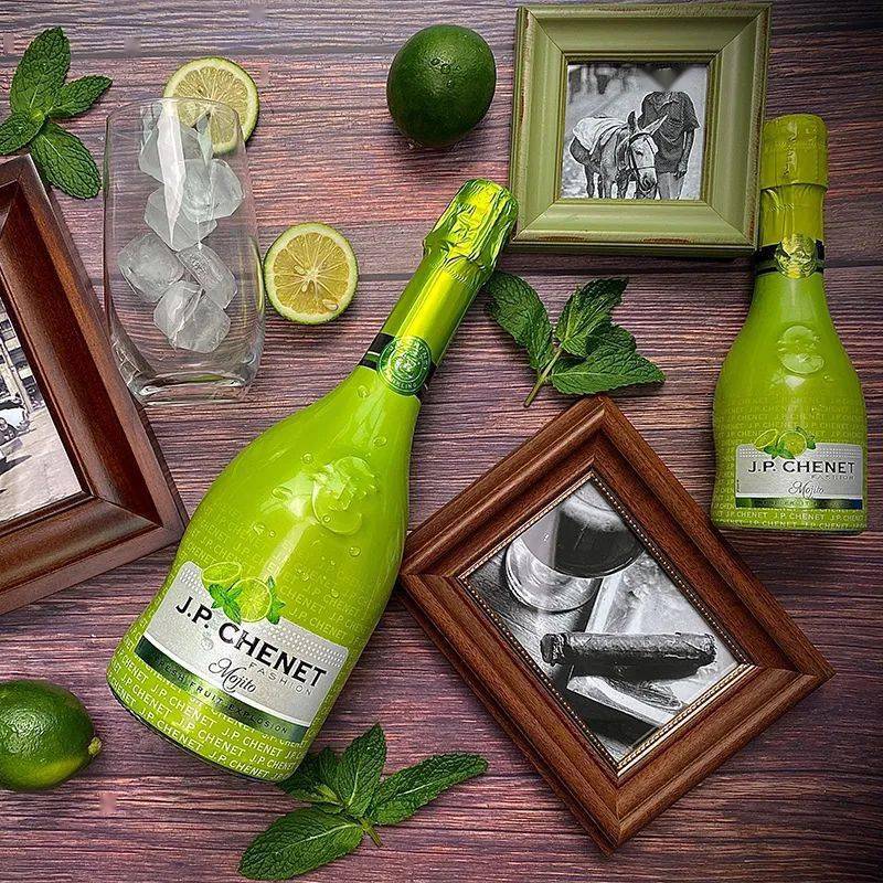 覆盆子 口感:新鲜活泼,酸度适中 美食搭配: 肉粽,烤肉,奶酪,意大利面