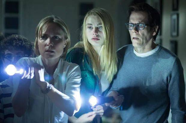 影片的主人公泰勒一家,在从科罗拉多大峡谷游玩回来之后,小儿子迈克尔