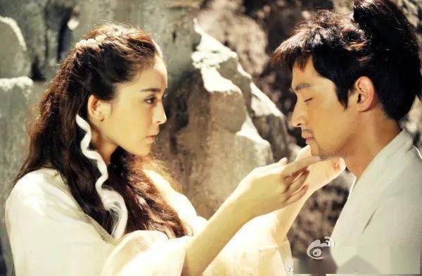 的"出走", 如今的唐人,旗下艺人除了胡歌和古力娜扎算得上是一线外,一