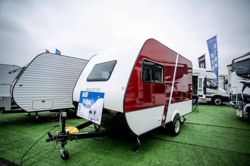 德兴370-a,旨在打造国内最安全的拖挂房车