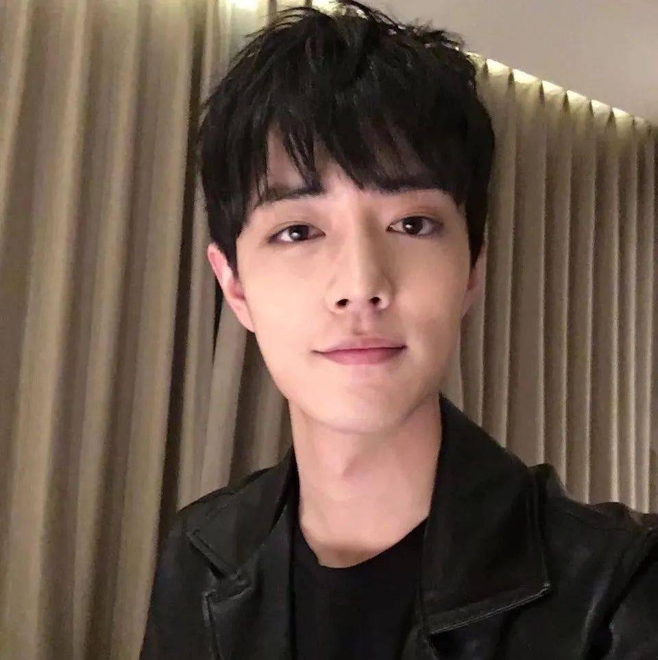 微信头像肖战自拍二