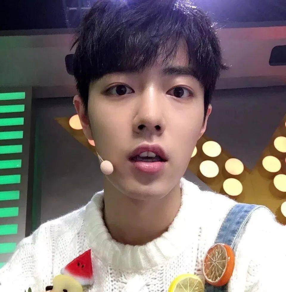 微信头像肖战自拍二