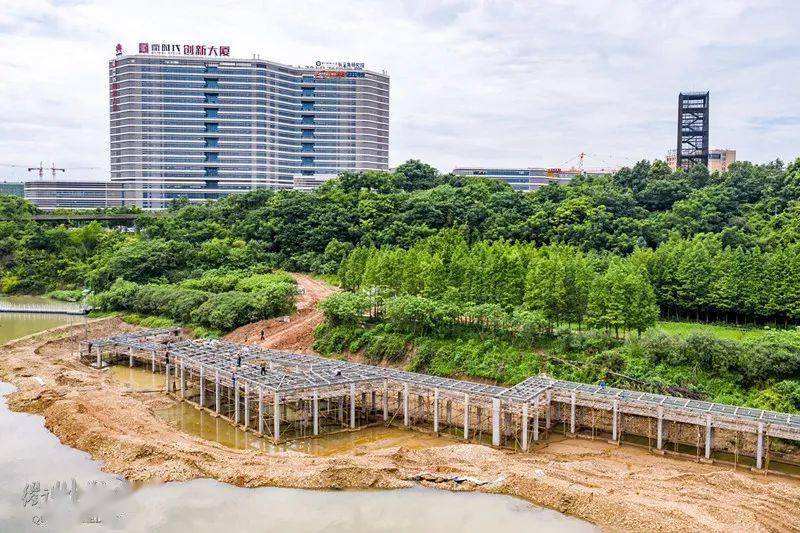 民生草坪公園新設限時免費停車位鹿鳴公園親水棧道7月見衢州智慧新城