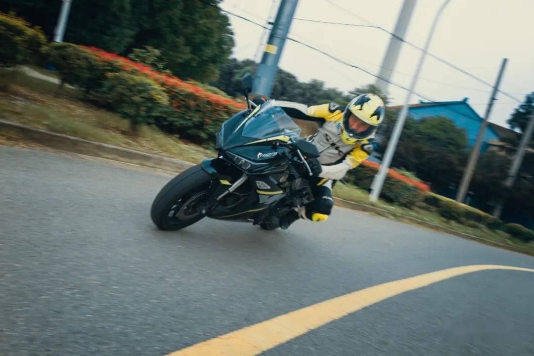 诺马又一跑车2020款"魅影255 s"上市!