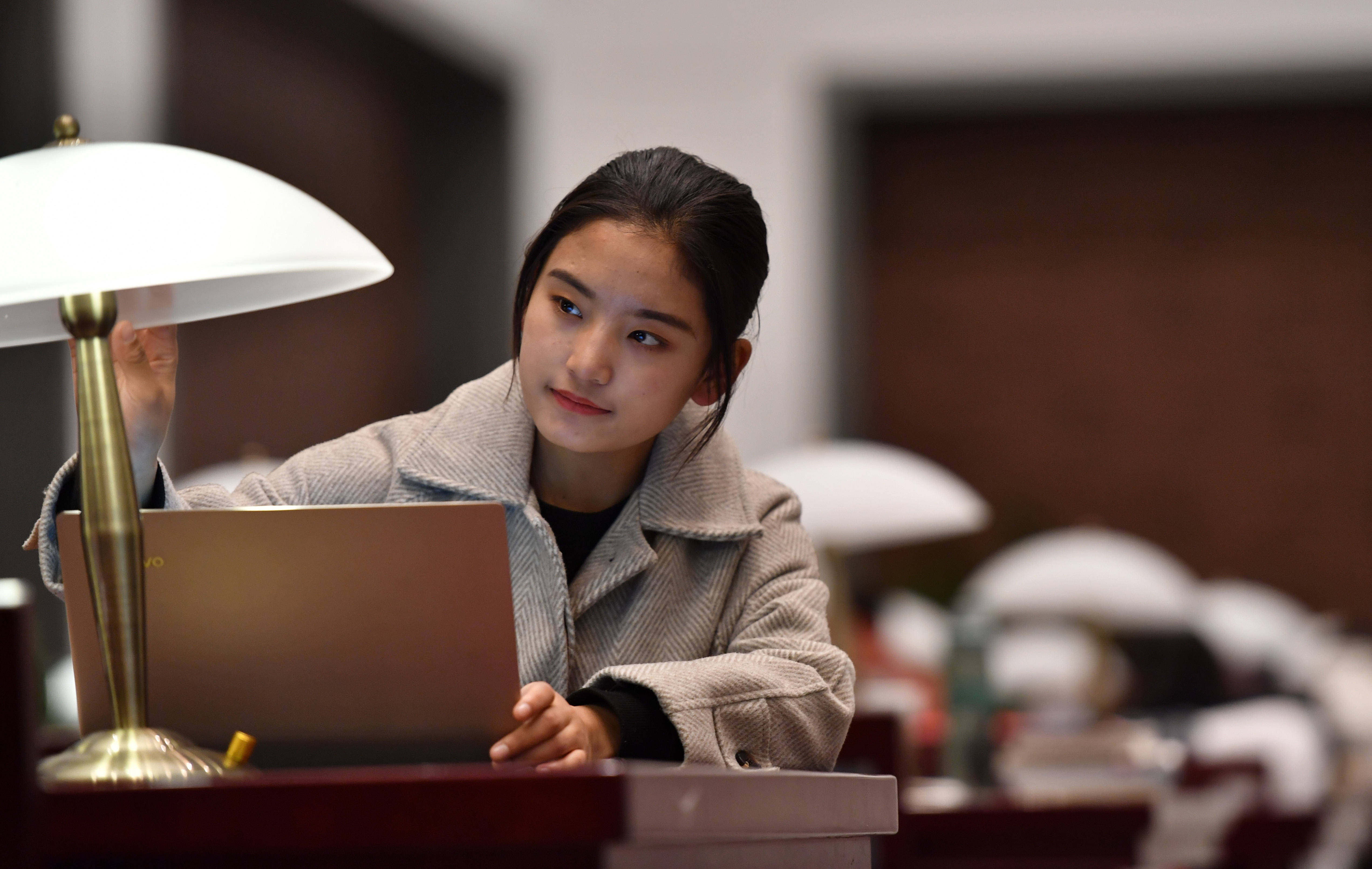 为了大学生涯的首战,普布志玛充分准备,信心满满地去参赛,却在临场时