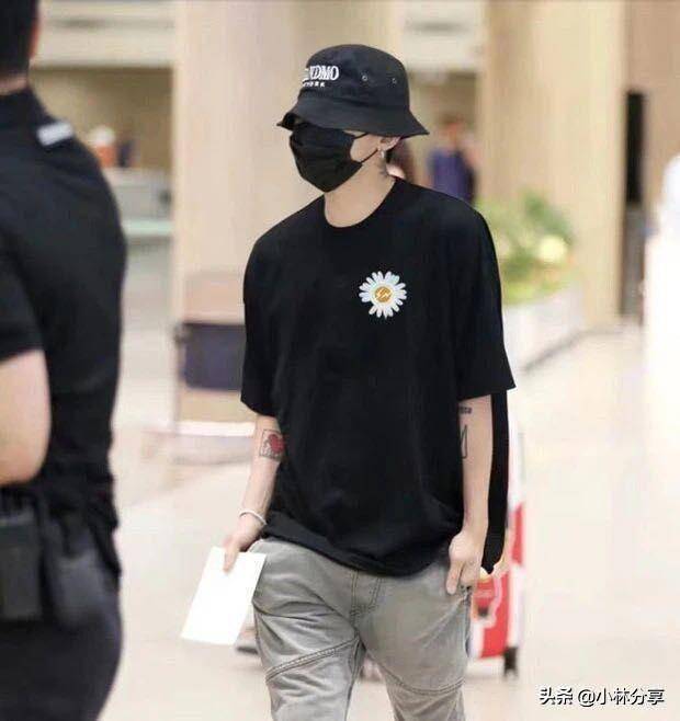 权志龙的小雏菊t恤火了一般人不敢穿看到款式后太值了