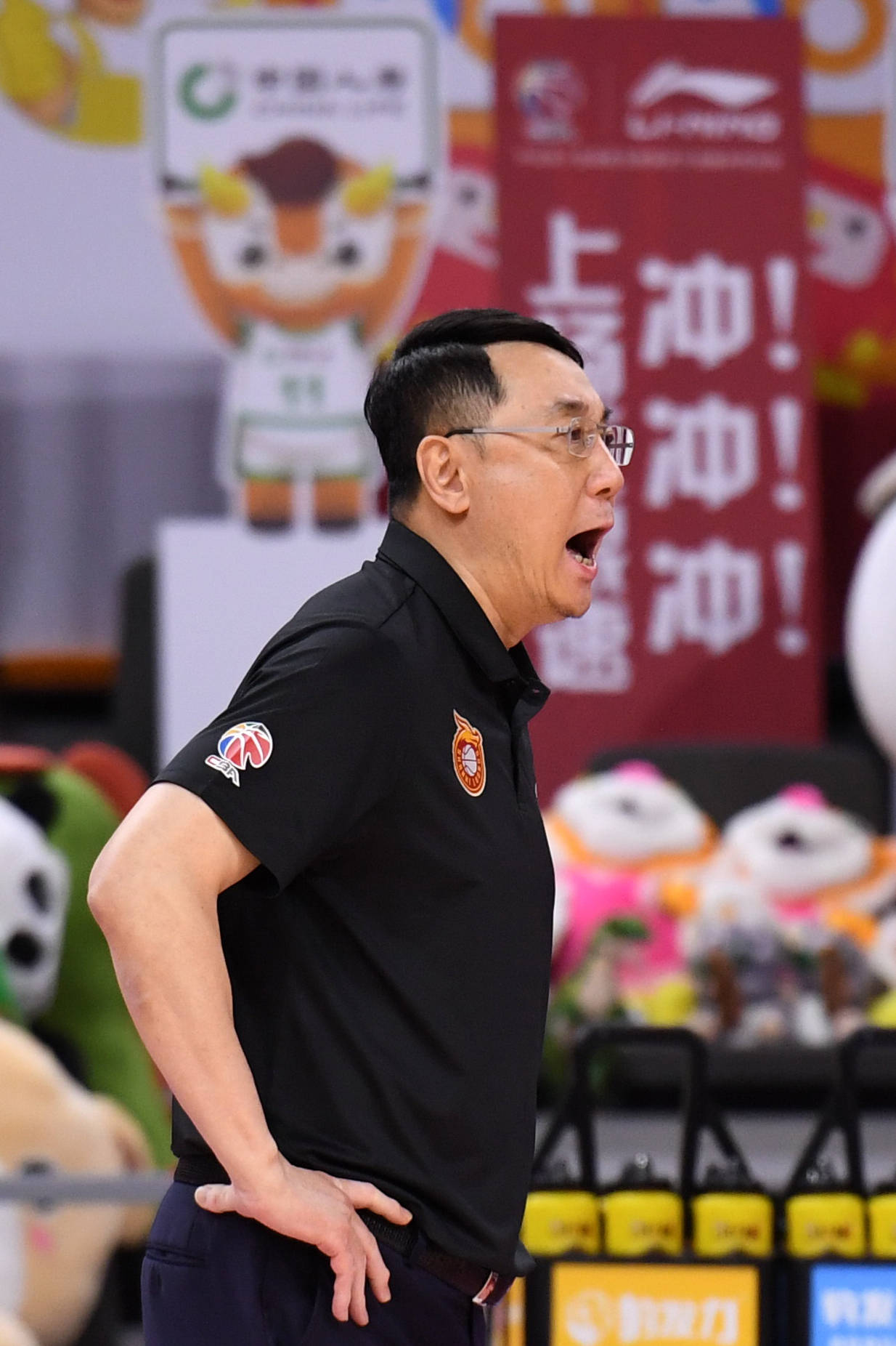 篮球——cba复赛第一阶段:深圳马可波罗对阵山西汾酒股份