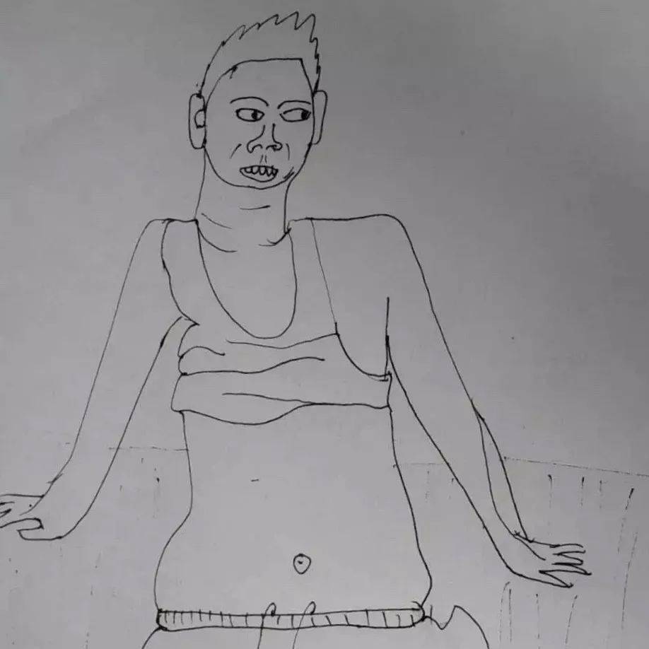 我们从男人的肚皮上看到了真正的穿衣自由