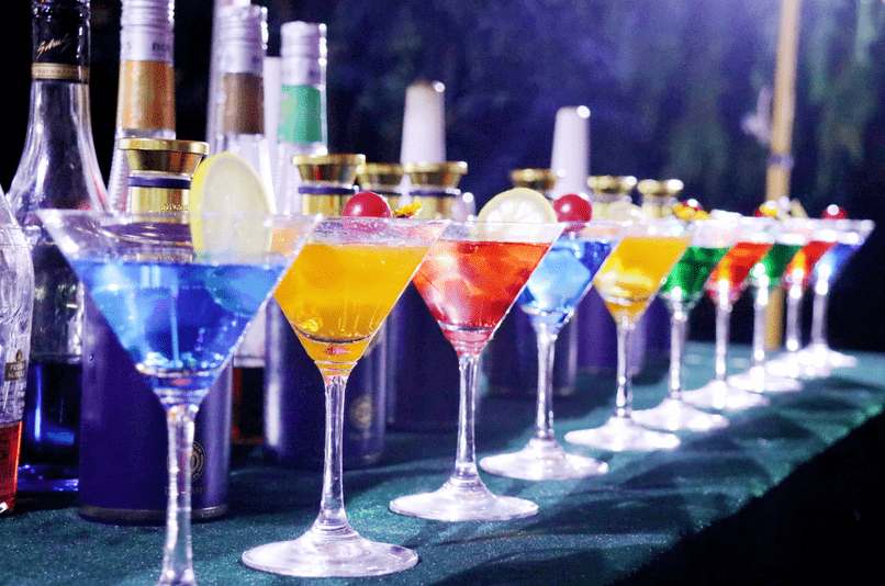 夏日狂欢季电音狂欢篝火晚会烧烤麻小这才是夏天该有的样子