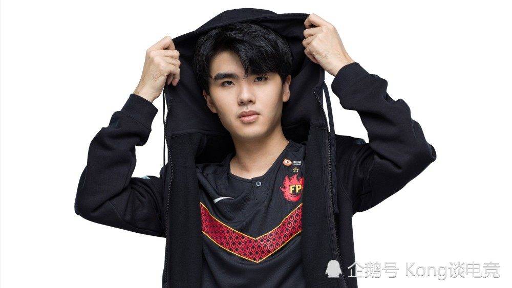 fpx全员做出改变!硬币哥转型传统中单,可汗渐变"贡具人"_比赛