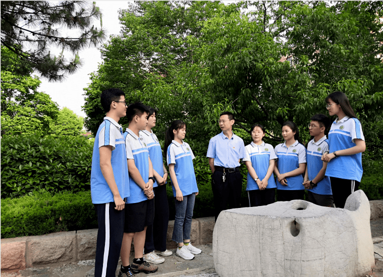 【育人楷模】以爱为教,尽职尽责——费县第二中学张兆厚