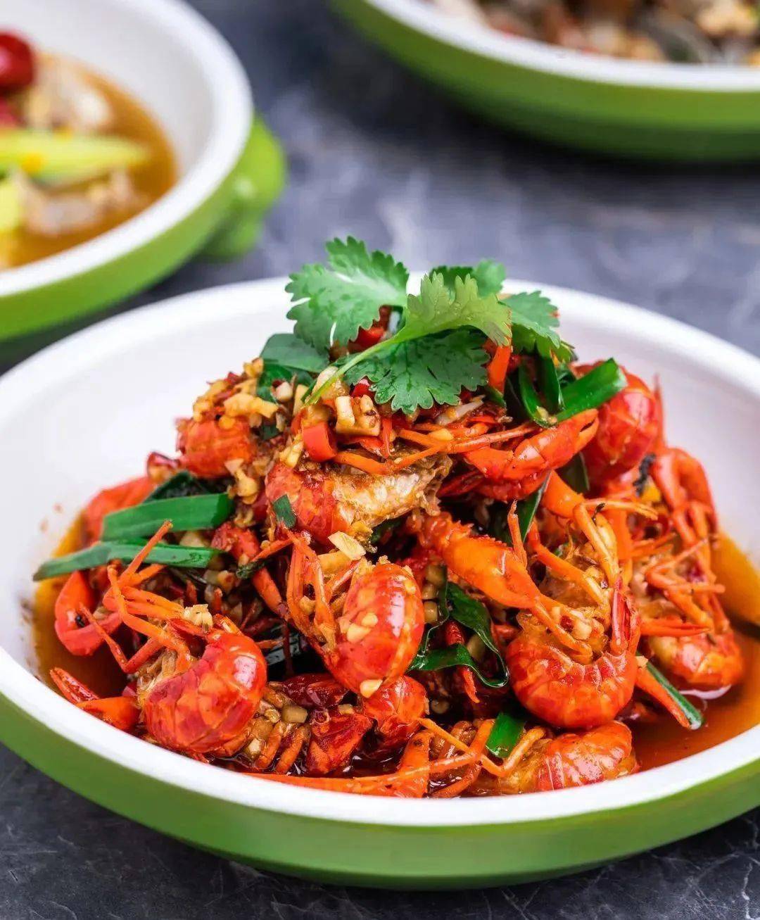 招牌鱼头口味虾免费送温岭热辣过瘾的湘菜馆夏季菜品上新了