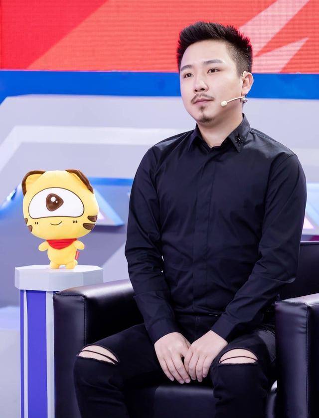 qghappy迎来新选手?实力强度直逼fly,孤影都没这份荣誉