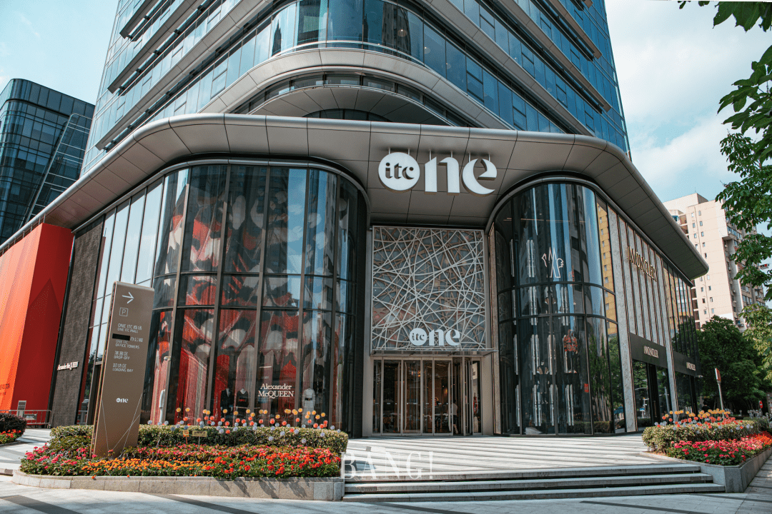 138个国际级高端品牌,值得注意的是,有一成品牌是首次进驻中国及上海