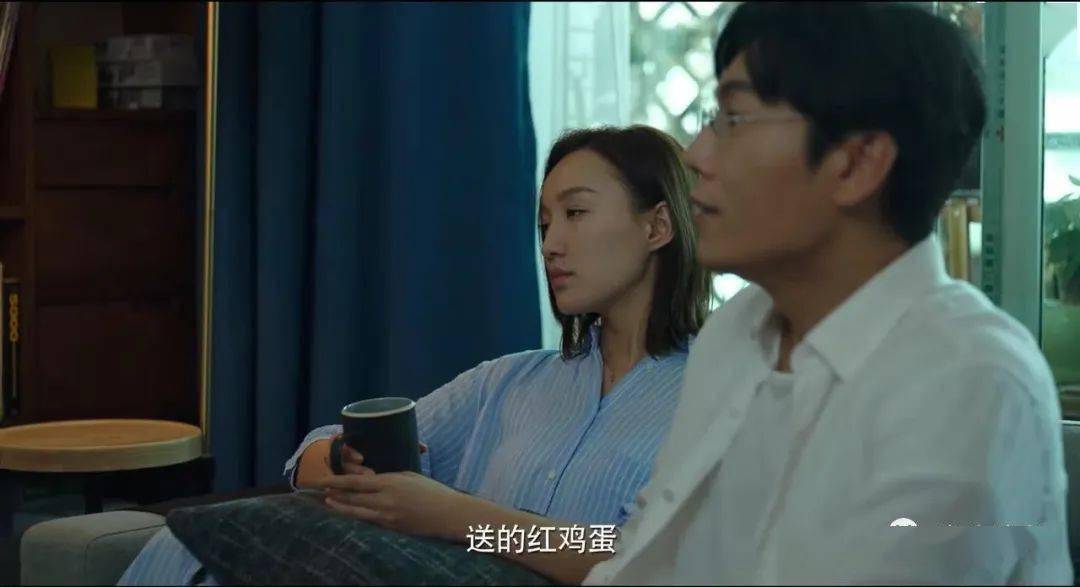 《隐秘的角落》里,张东升如何在电梯里吓哭小朋友_徐静