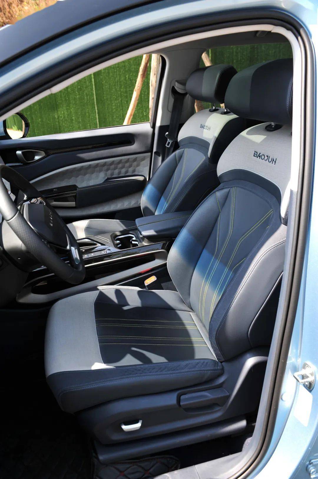 难以压制的野心试驾新宝骏rm5尊贵版6座图文视频