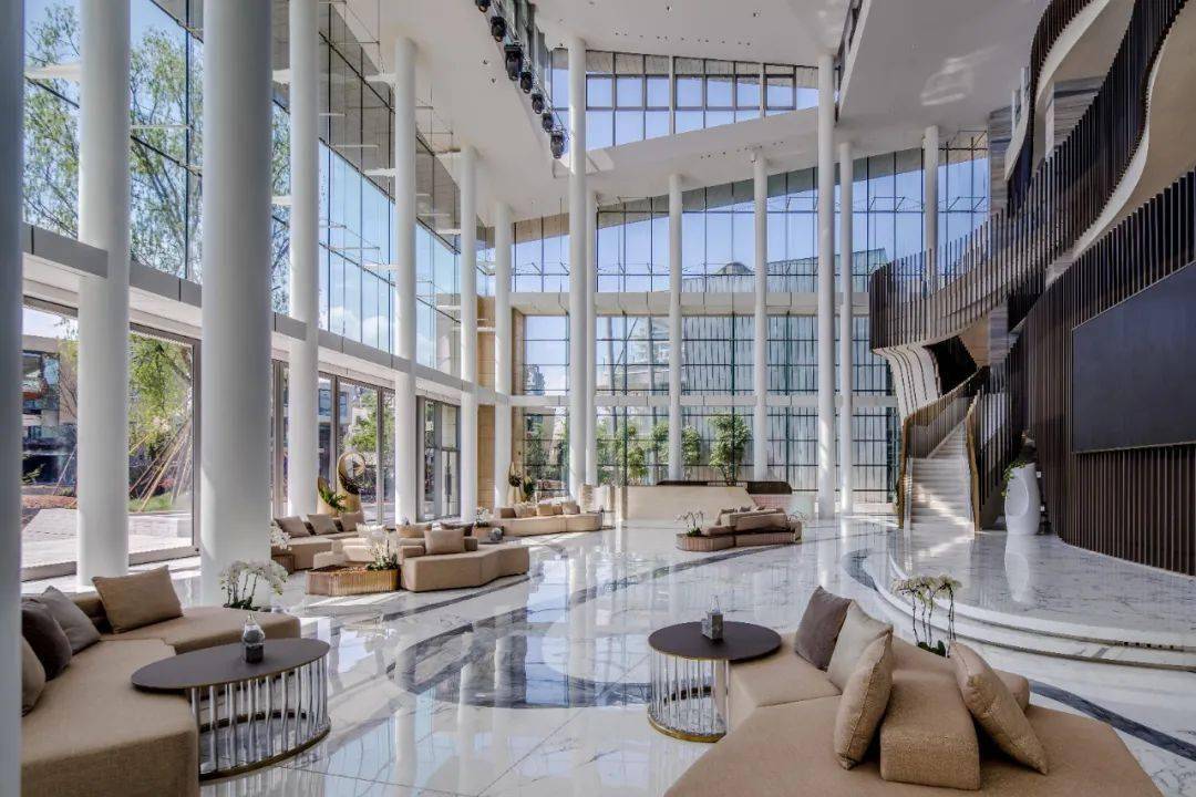 槟客买醉指南2020 | 成都超美湖畔餐厅·麓轩