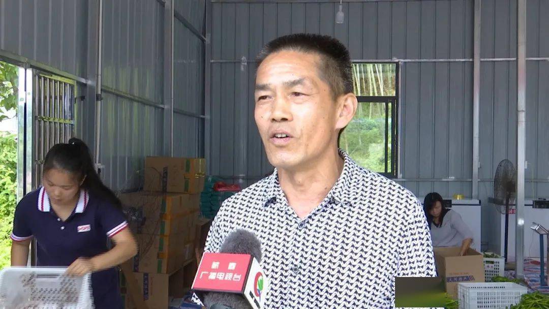 大同镇板溪村 1组村民汪成旺以前一直在外务工.