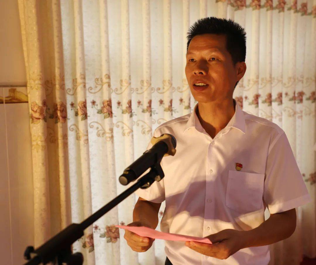 港南区开展红色传奇进校园系列活动启动仪式暨首场分享会