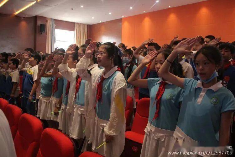青春梦想 我们起航——丰城市实验小学2020届六年级毕业典礼