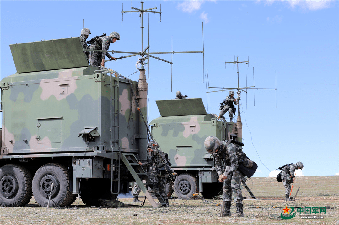 心战喊话轻武器射击等8个专业训练课目的考核轻武器精度射击考核.