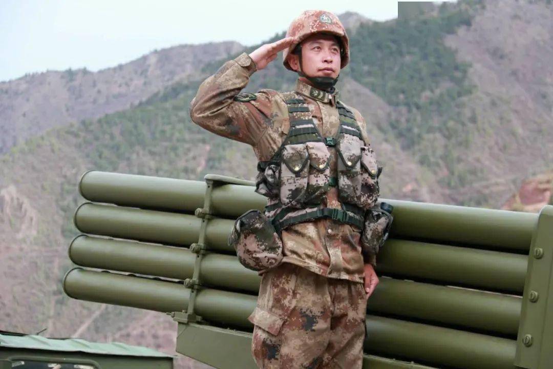 上士,士官的中坚!