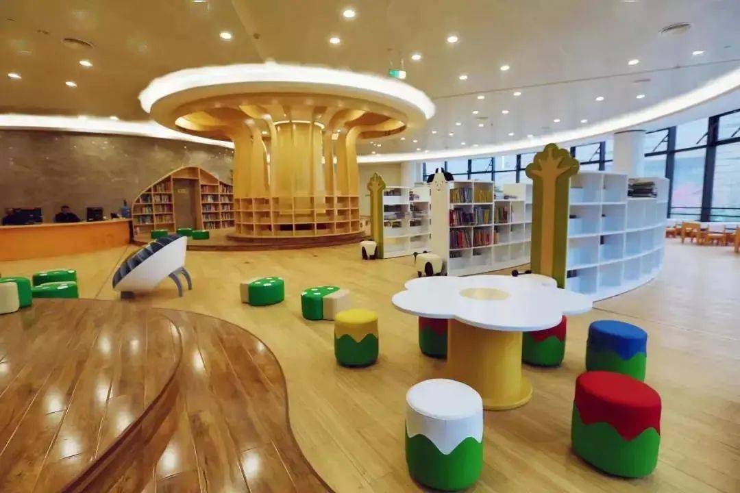 泉州市图书馆东海中心馆中午开放啦