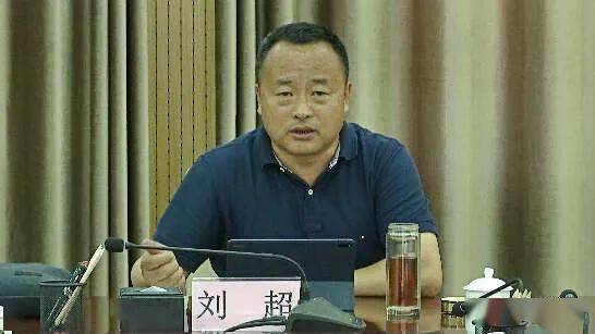 察右中旗召开关于辉腾锡勒草原生态环境保护方案研讨会