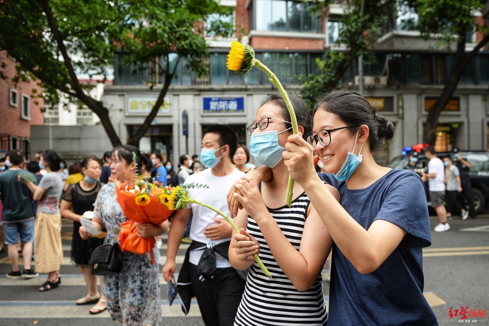 为什么不高考前送向日葵(高考送向日葵花是什么意思)