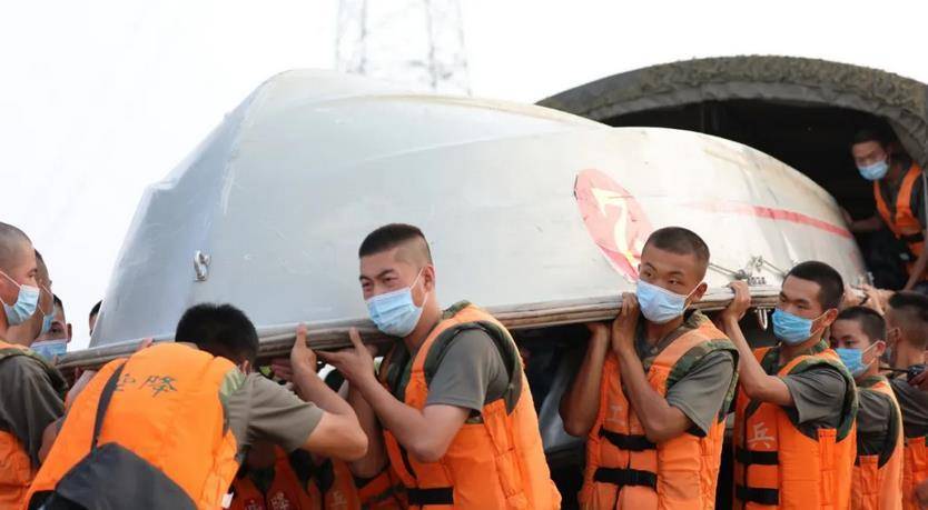 空降兵駐廣水某旅