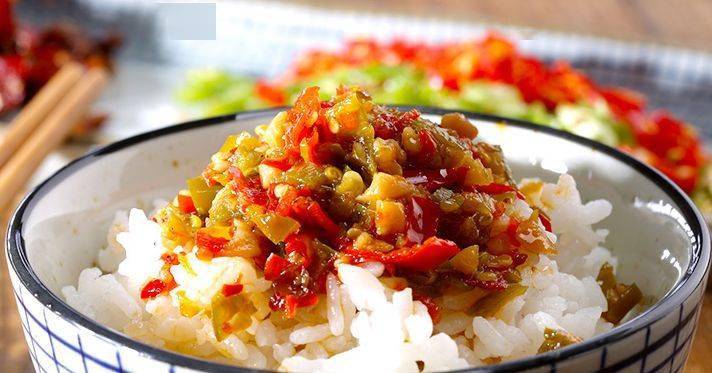 9元/2瓶,正宗湖南土椒做酱,一口气干三碗饭!_辣椒酱