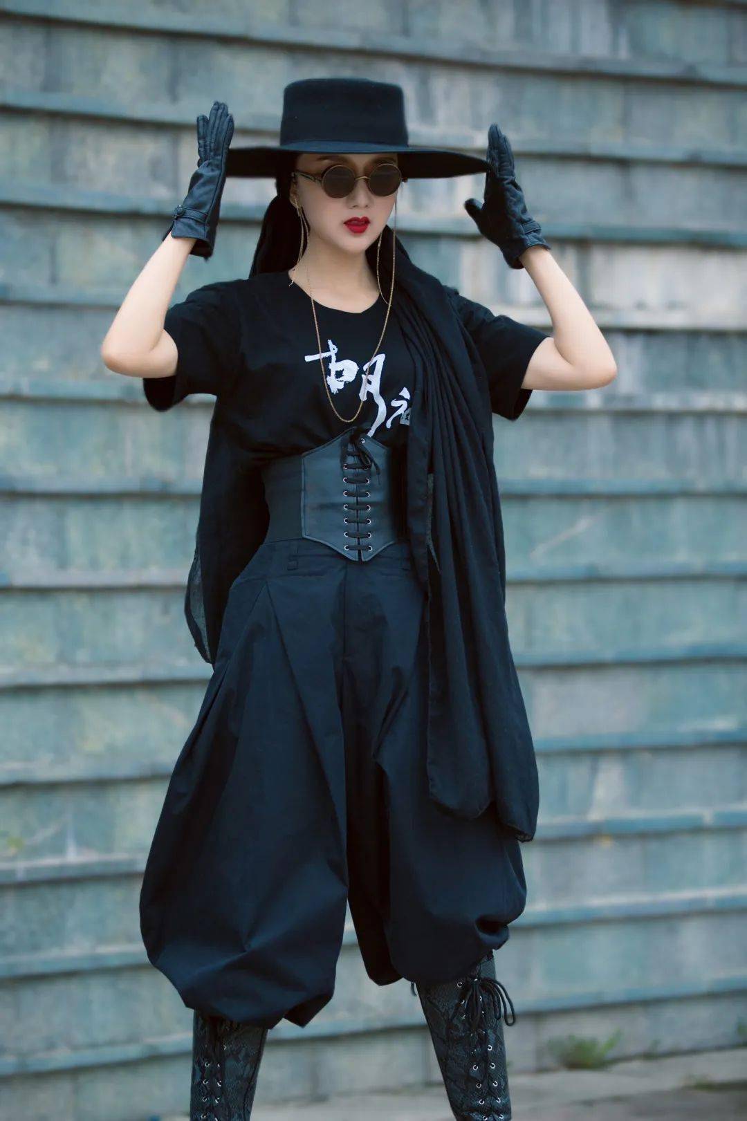 胡社光时尚娘子军——郭璞模特艺术教育学院