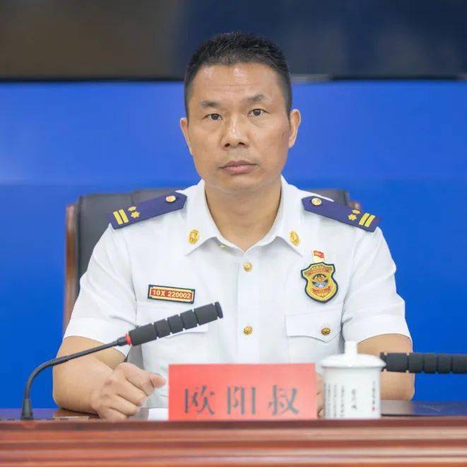 要闻| 刘锡鑫政委出席泰州支队主官任职命令宣布大会