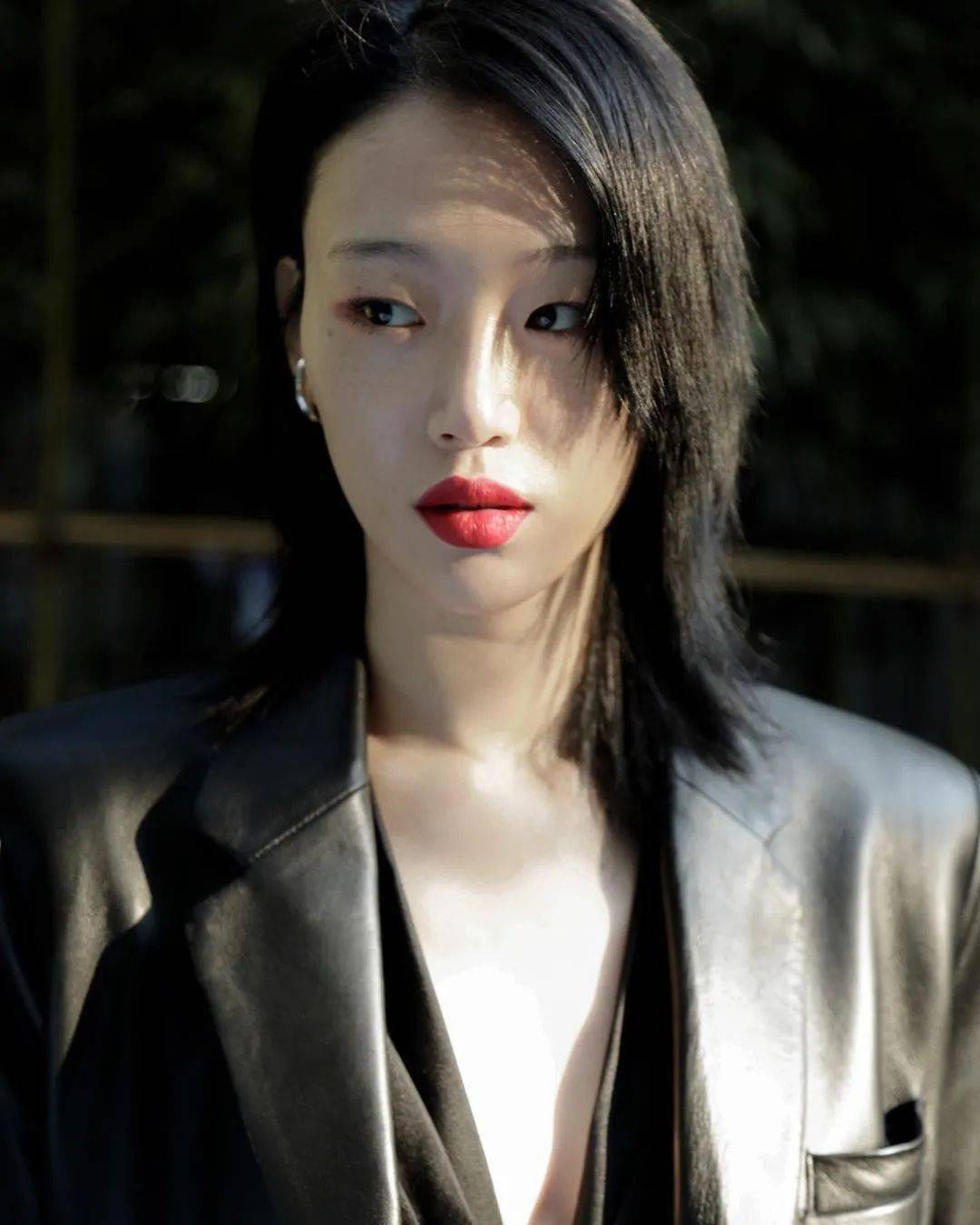 2020开始流行单眼皮了!