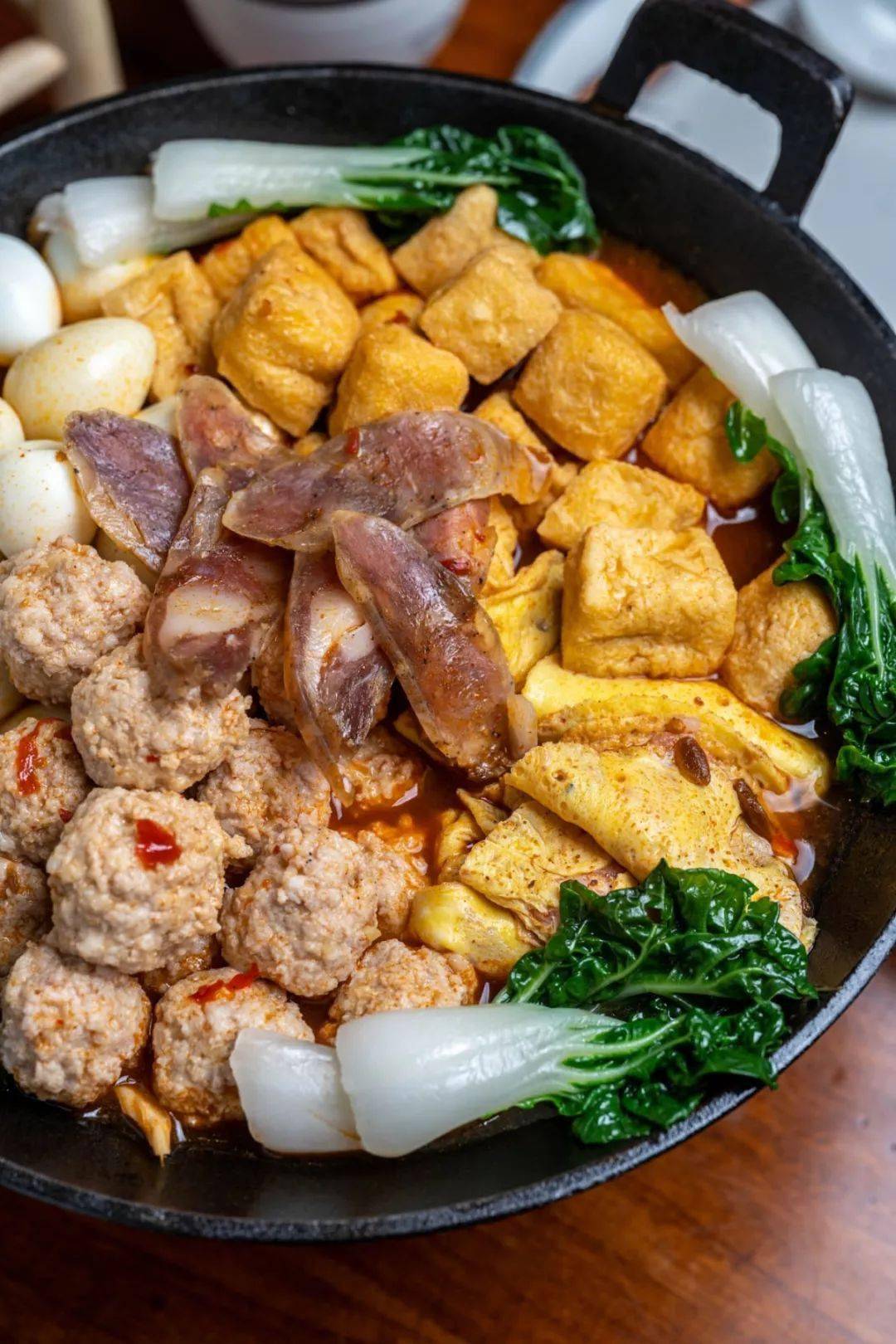 胡适一品锅徽州必备的火锅又称团圆锅趁着热乎劲儿吃暖心又暖胃近