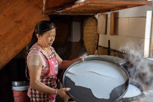 景东现蒸米干:古老的手工厨艺惊艳现代人的味蕾_普洱