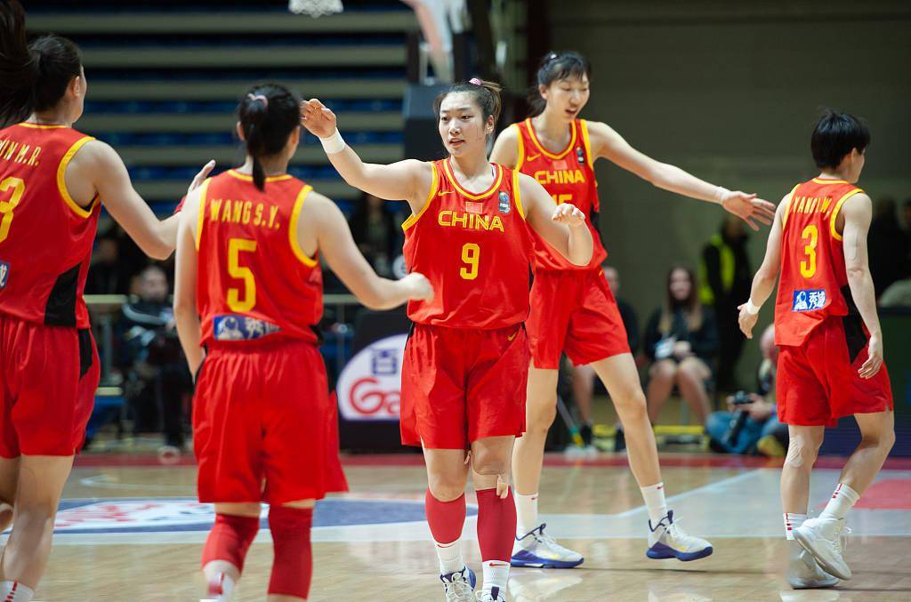 女篮将在国家体育总局训练局重新集结,包括邵婷,韩旭,李月汝等主力
