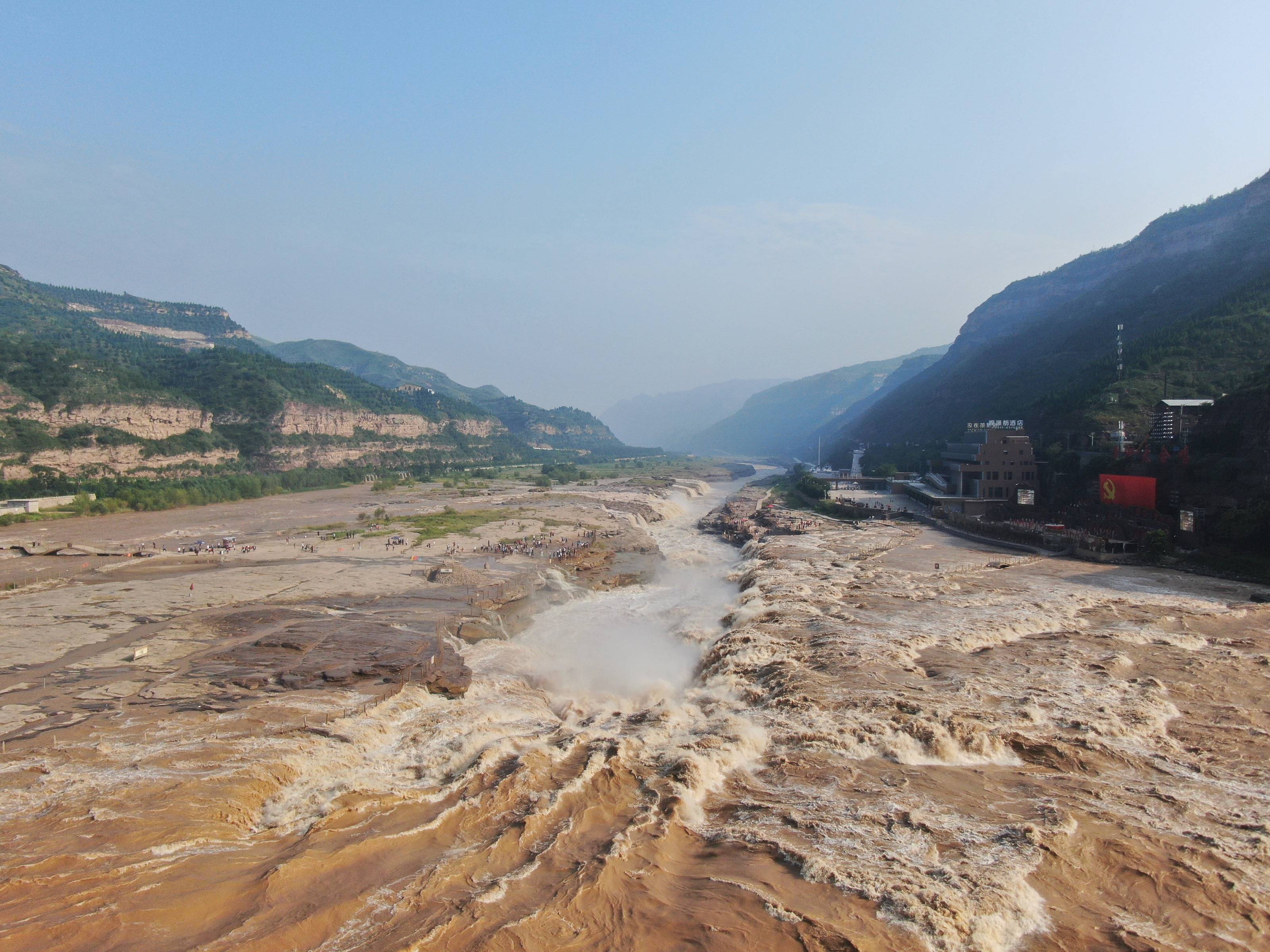 中国全力应对汛期考验_应急