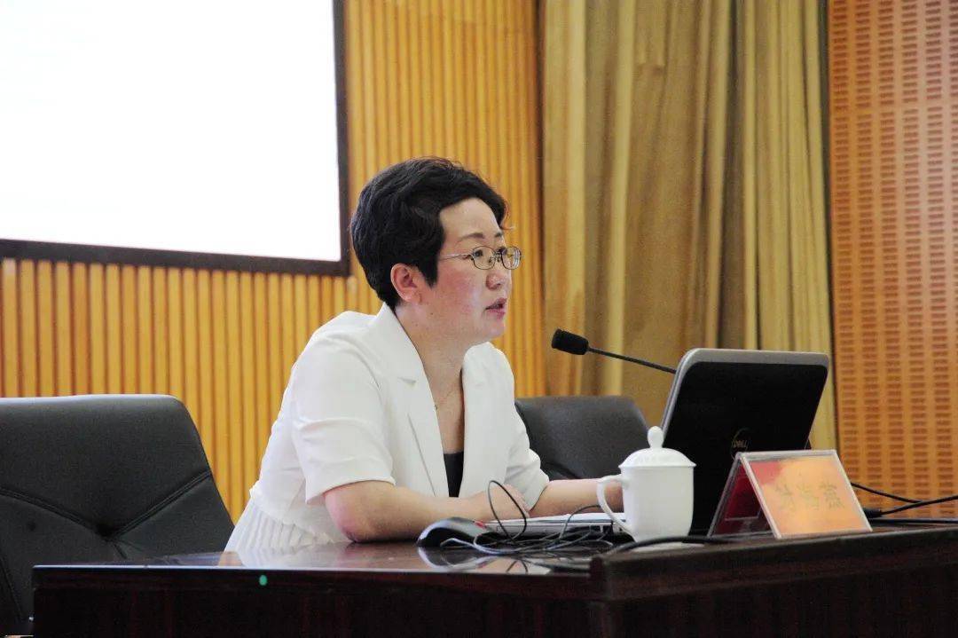 创文进行时开发区召开创建全国文明城市工作培训会