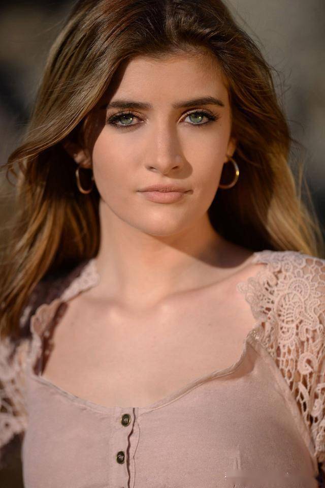 萨米辛samisheen在马里布拍摄